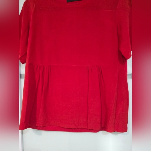 Weekend MaxMara Red Silk Peplum Short Sleeve T-Shirt - Picture 3 of 16